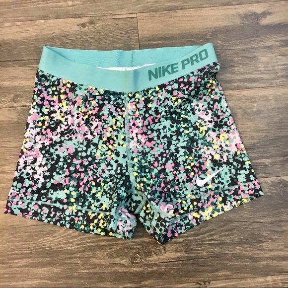 Nike Pants - Nike Pro Multicolored Active Shorts